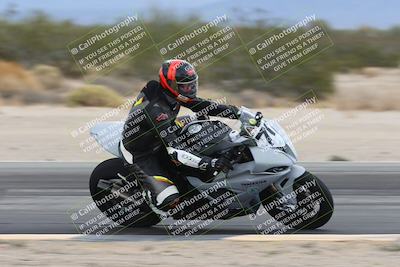 media/Nov-15-2025-Race Pace (Sat) [[8de605a2d8]]/Verified Riders/Turn 8 Inside (935am)/